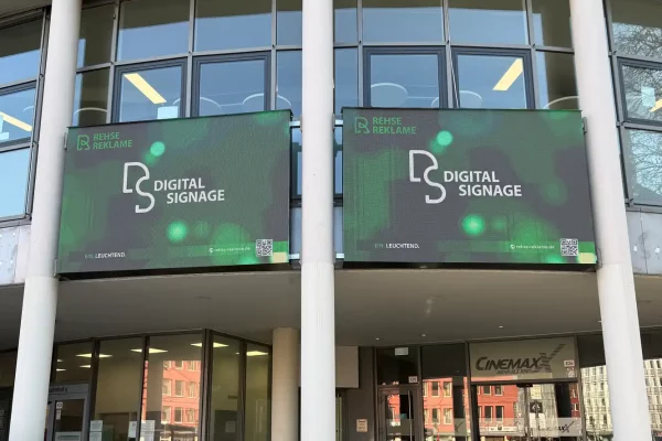 DigitalSignage_Krefeld_ 2Stueck_3x2Meter