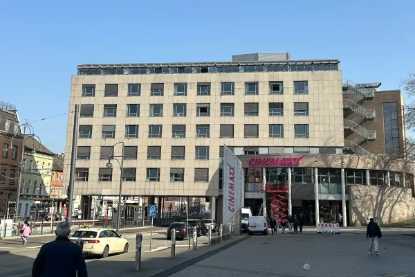 DigitalSignage_Krefeld_am_Cinemaxx