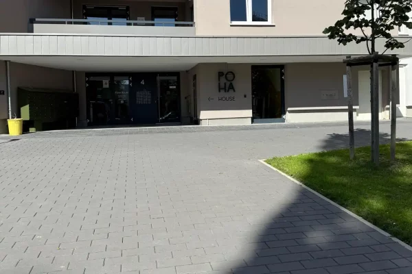 rueckleuchter_ led_schwarz_laserbuchstaben