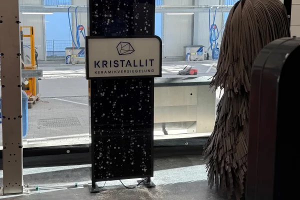 stele_programmhinweis_waschstrasse